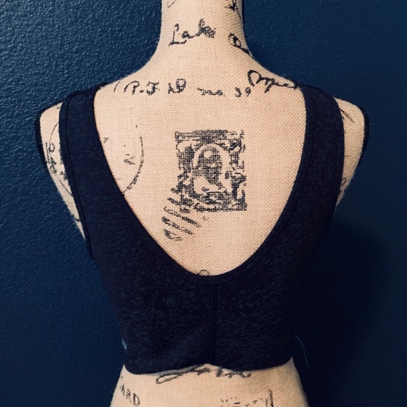 Lululemon reflective crop - Picture 2 of 3